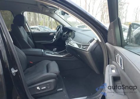 2020 BMW X7 xDrive40I z USA, uszkodzony, nr VIN 5UXCW2C08L9A02096